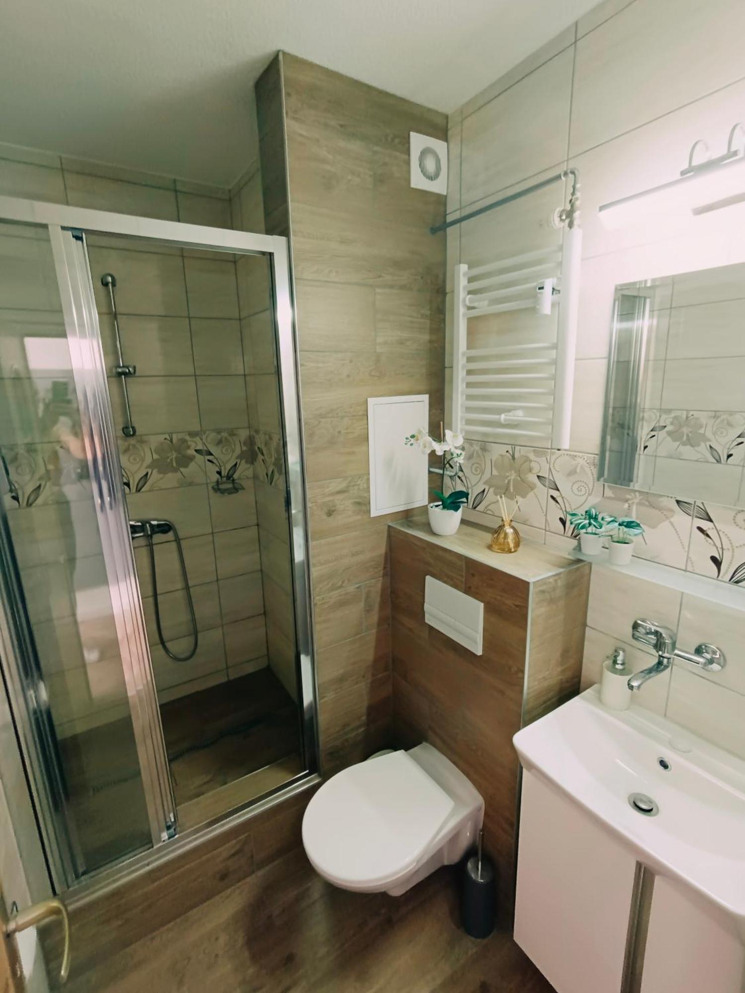 Studio Srncek - Tatranska Strba - Wellness, Bazen Exterior photo